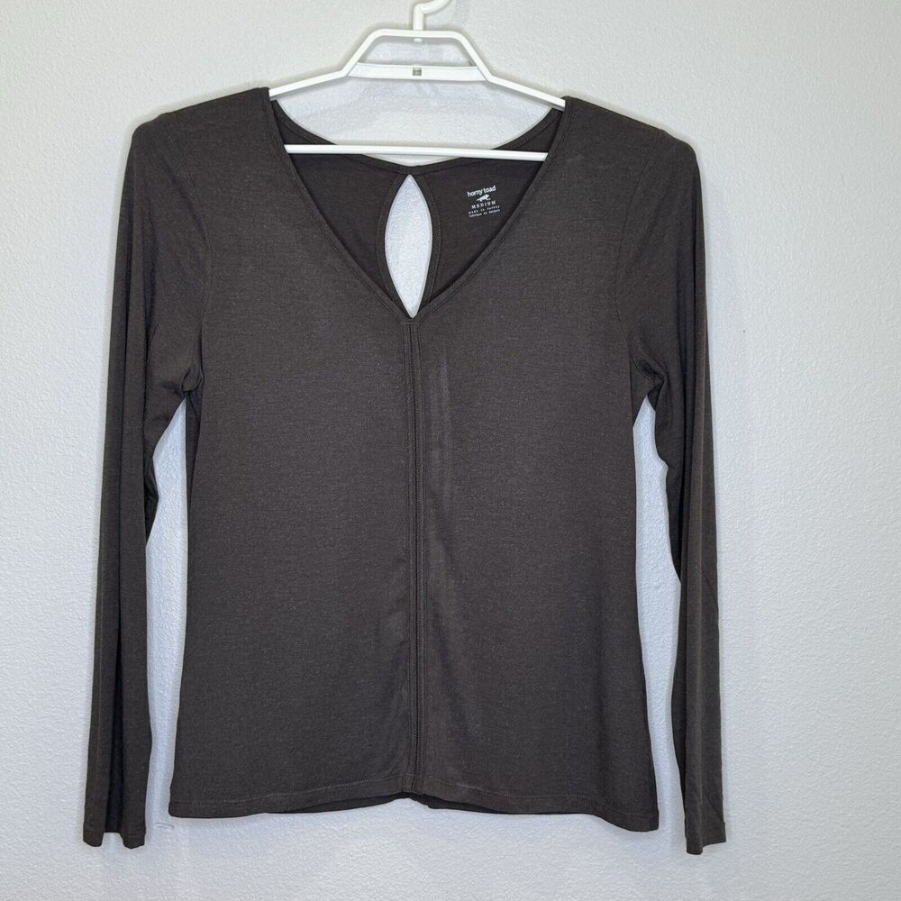 Horny Toad Sueno Dee V Tee T-Shirt Top Womens Sz Medium Brown Long Sleeve V-Neck